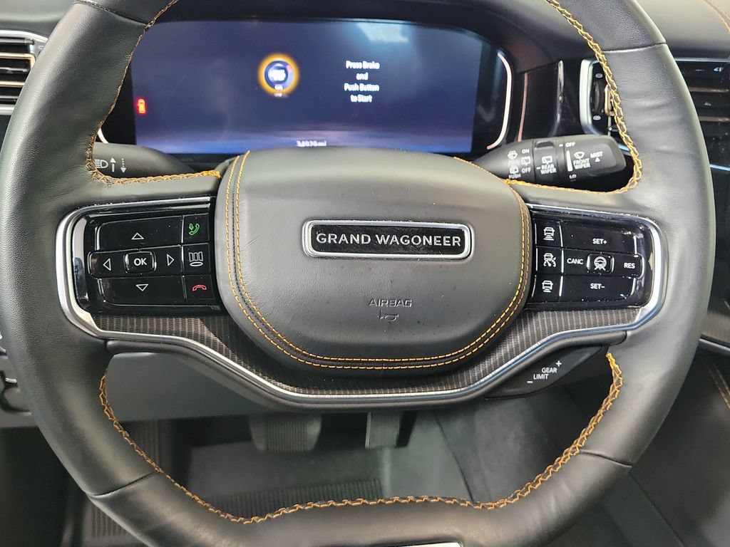 Used 2025 Jeep Grand Wagoneer L Series III w/ Rear Seat Video Group 1 AWD/4WD image 15