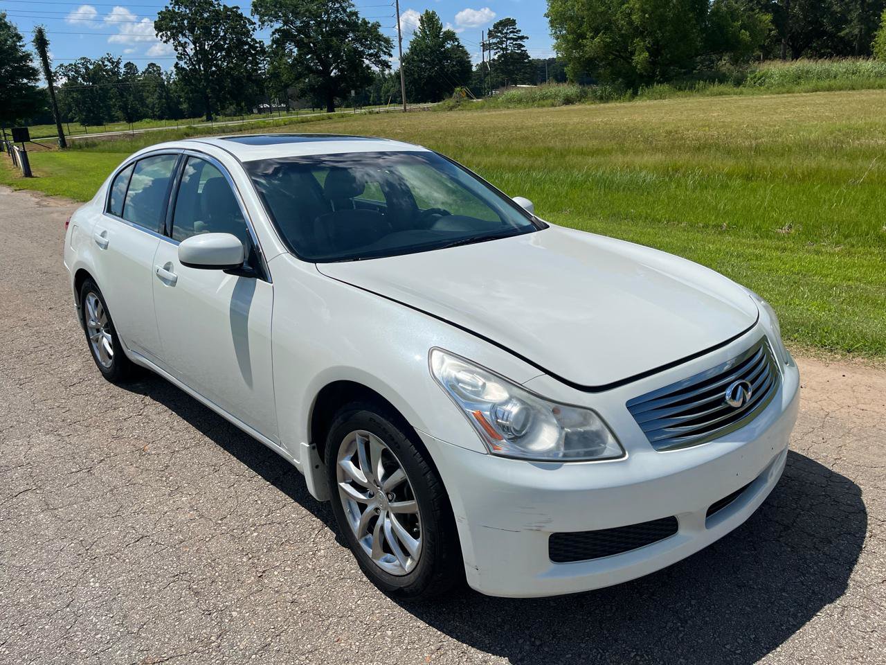 Used 2008 INFINITI G35 x Sedan w/ Premium Pkg AWD/4WD image 2