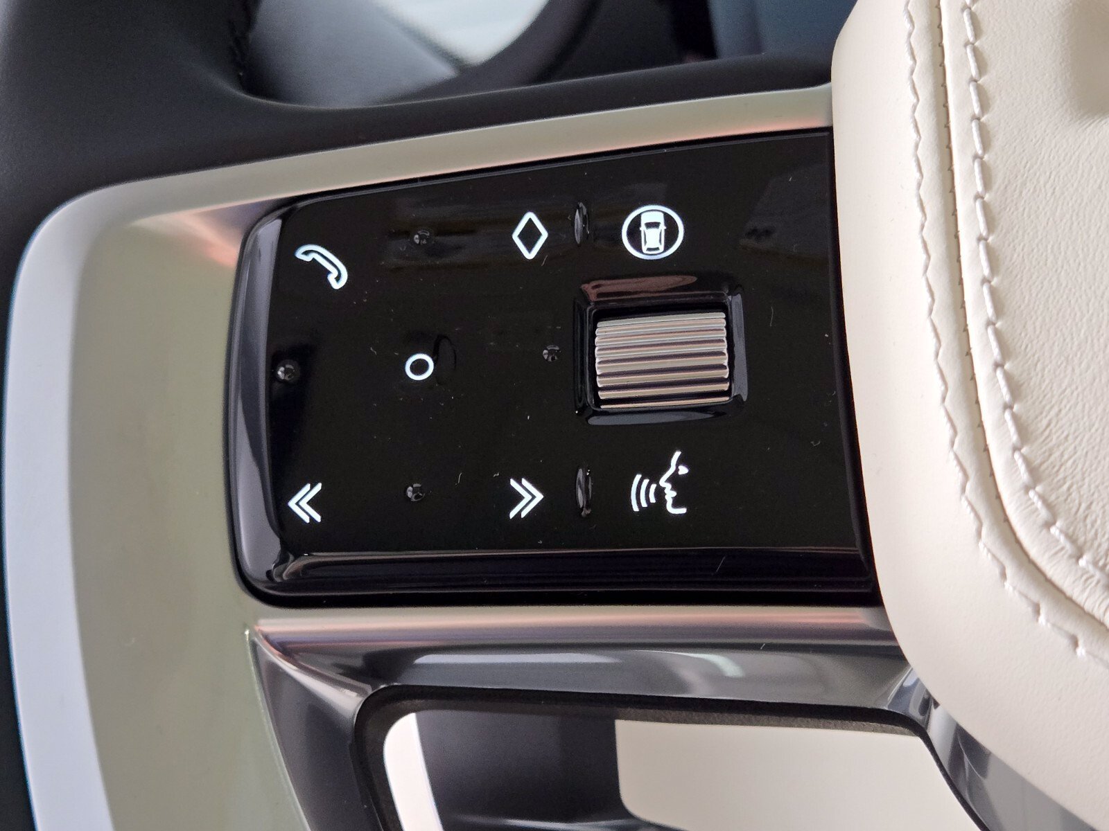 New 2026 Land Rover Range Rover SE AWD/4WD image 24
