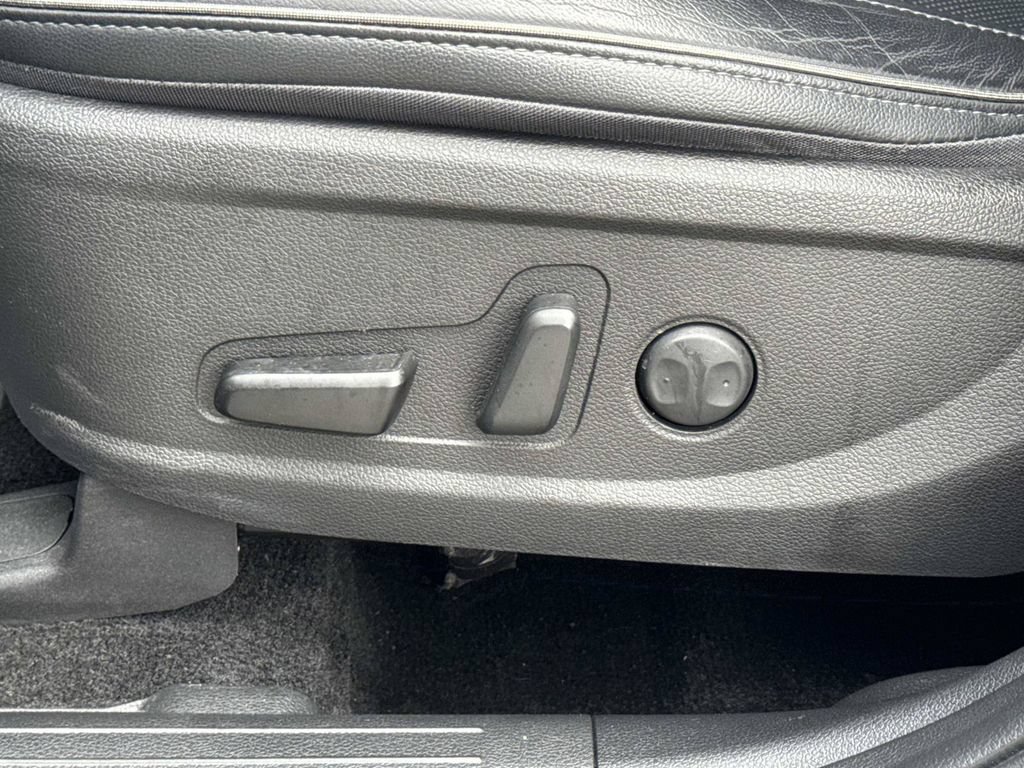 Used 2022 Hyundai Santa Fe SEL w/ Convenience + Premium Package FWD image 21