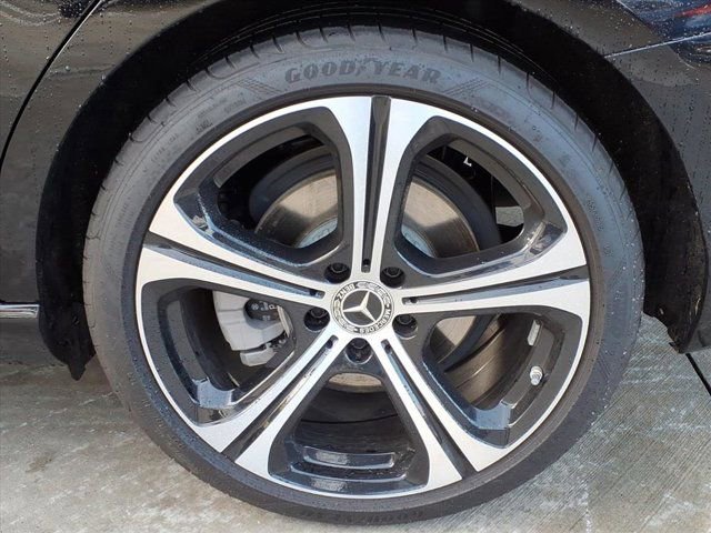 Used 2025 Mercedes-Benz C 300 Sedan image 24