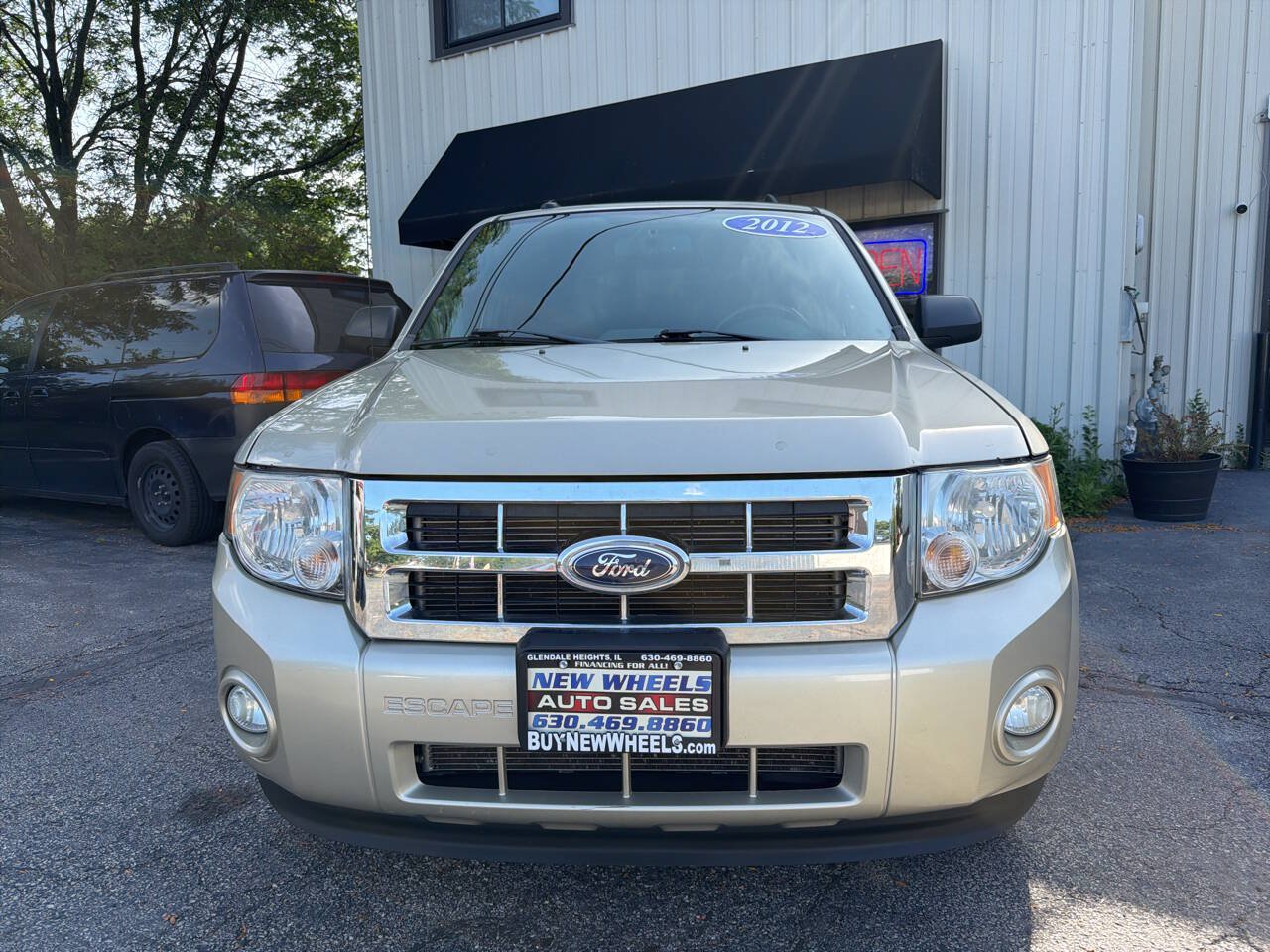 Used 2012 Ford Escape XLT FWD image 2