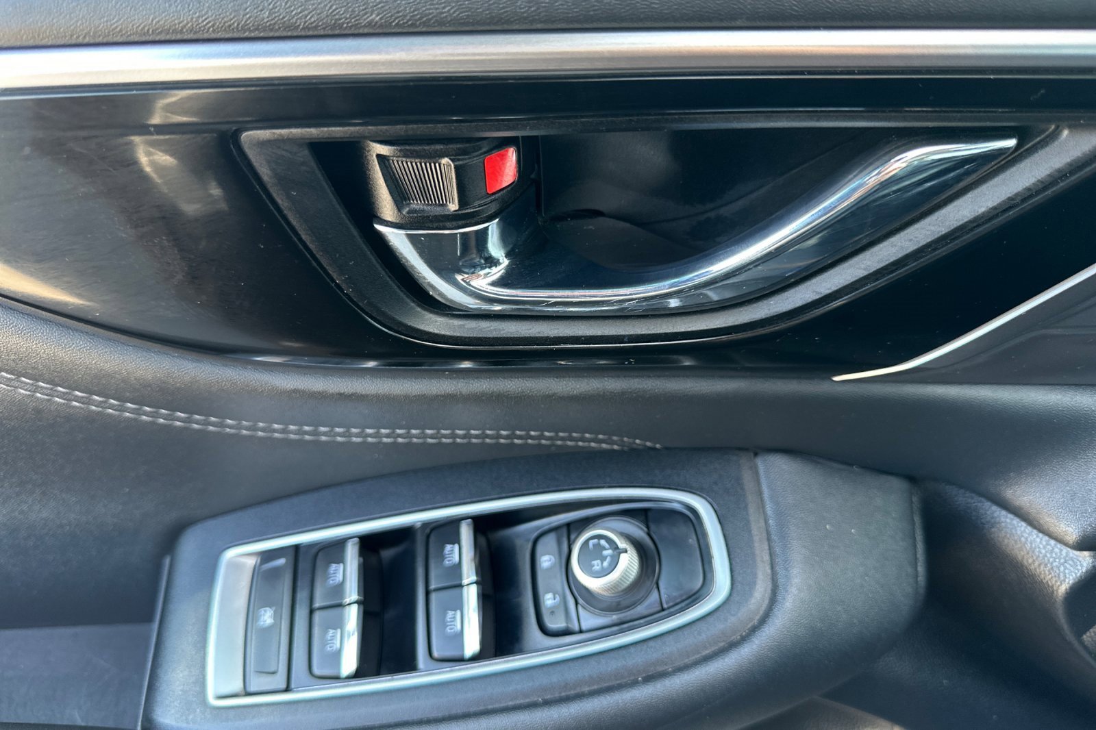 Used 2023 Subaru Outback Limited image 12