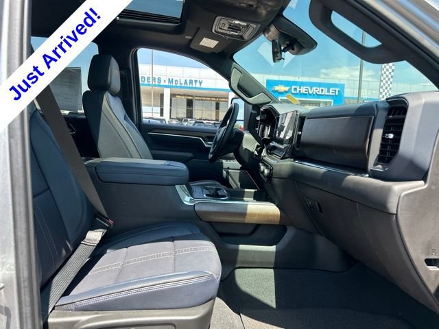 Used 2025 Chevrolet Silverado 2500 High Country w/ Technology Package AWD/4WD image 33