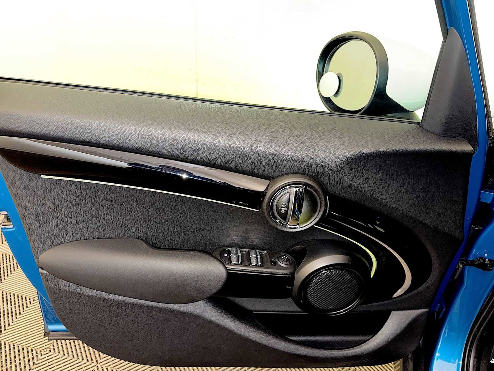 Used 2023 MINI Cooper S image 11