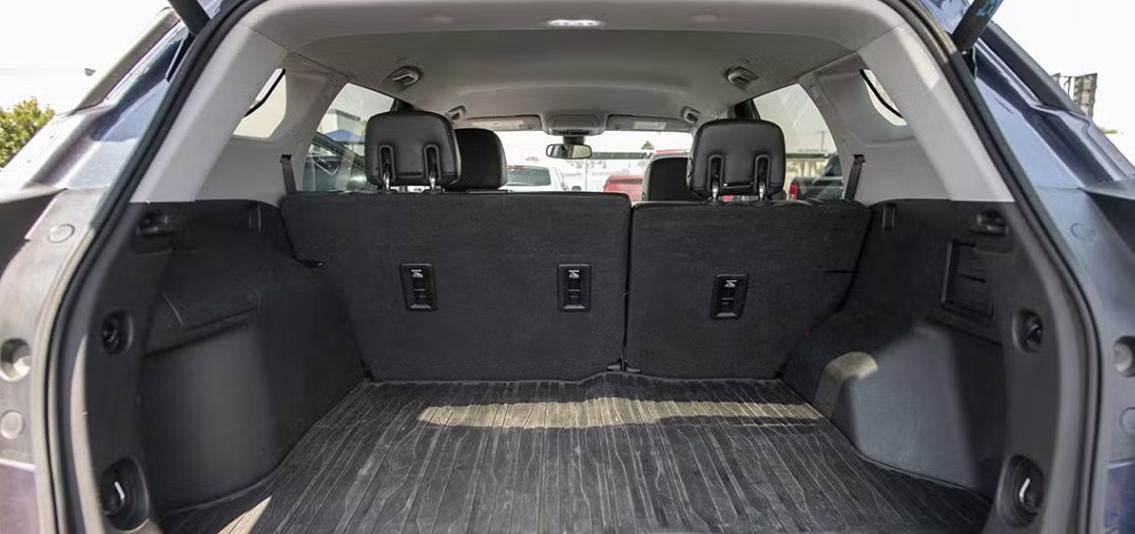 Used 2019 GMC Terrain SLT w/ Preferred Package image 16