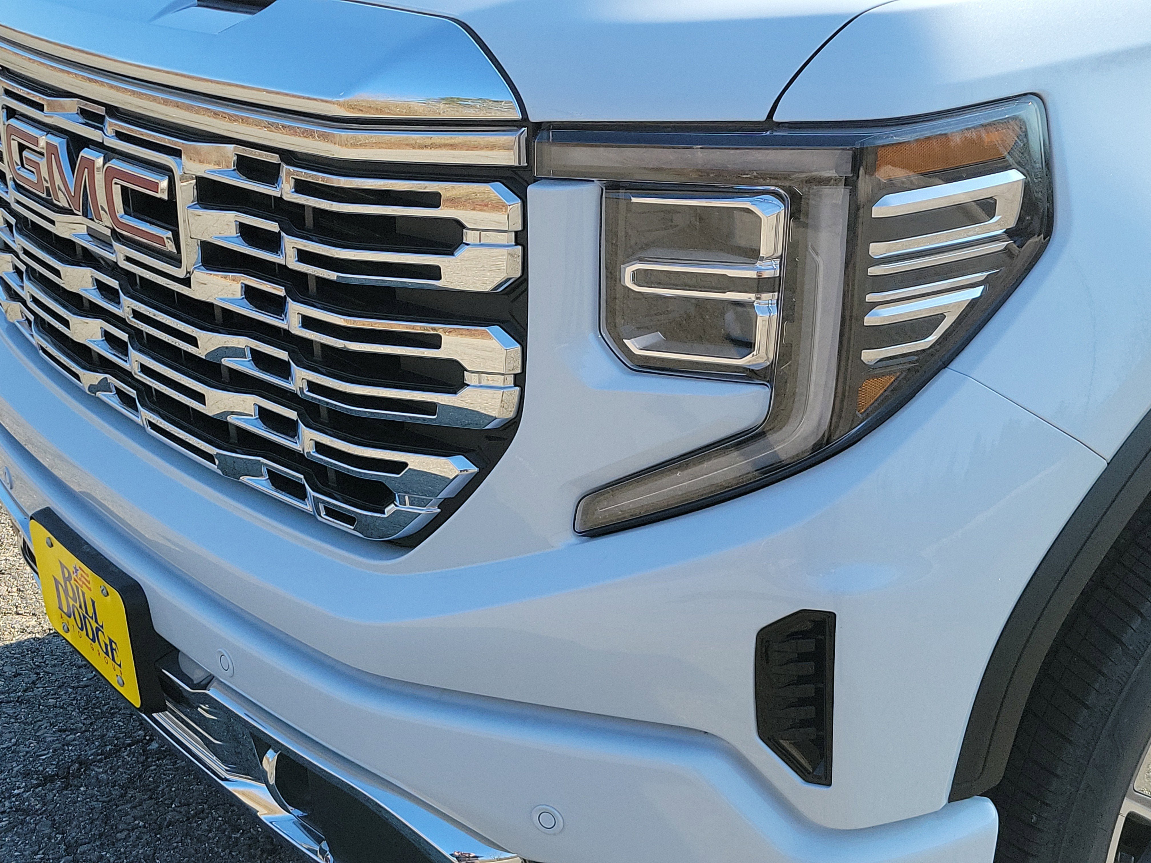 New 2026 GMC Sierra 1500 Denali w/ Denali Reserve Package AWD/4WD image 14
