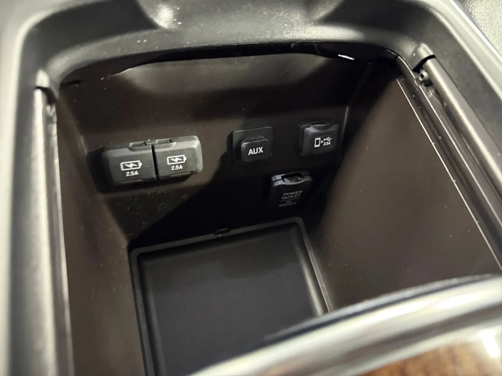 Used 2020 Acura MDX SH-AWD image 31