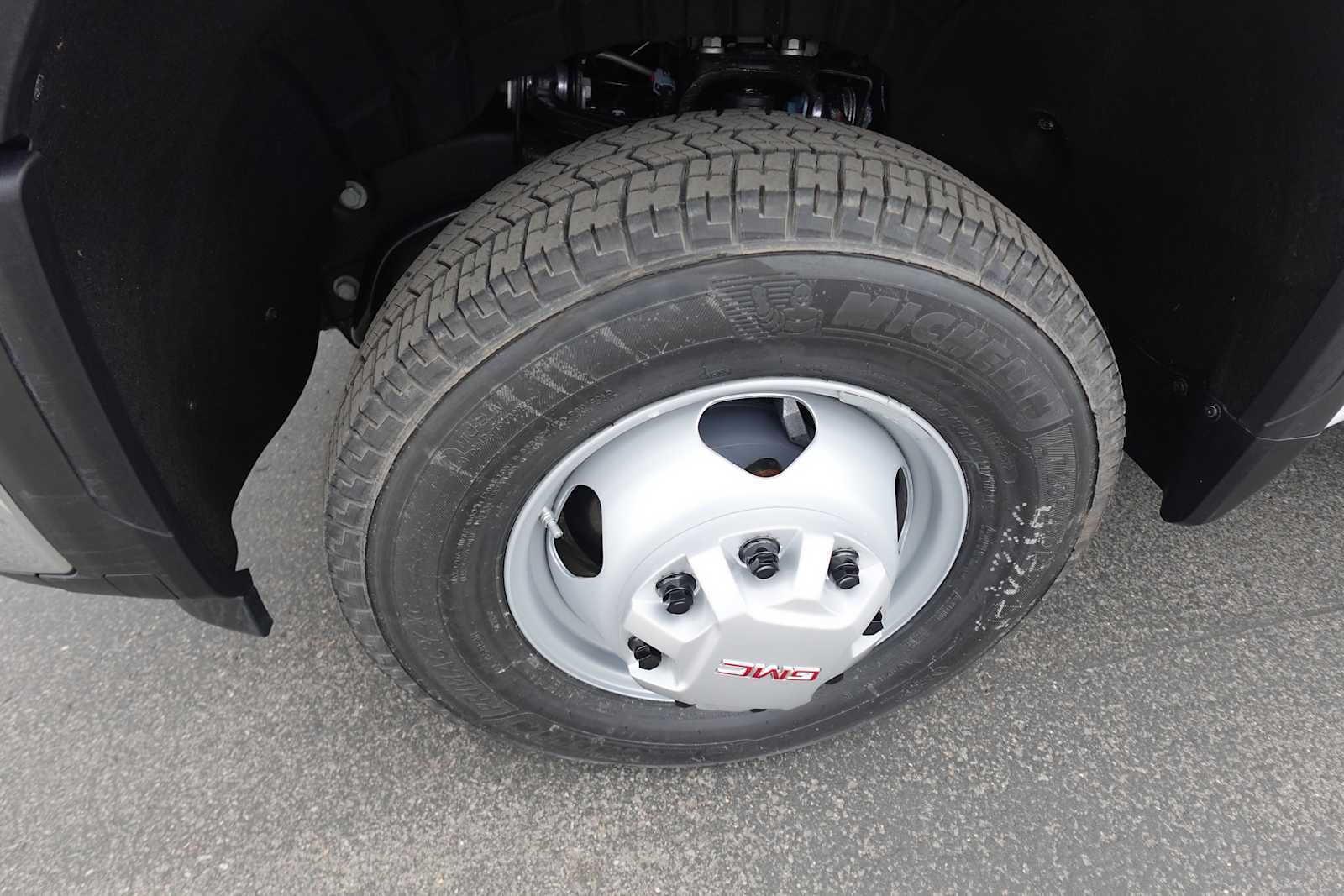 New 2026 GMC Sierra 3500 Pro w/ Convenience Package AWD/4WD image 32