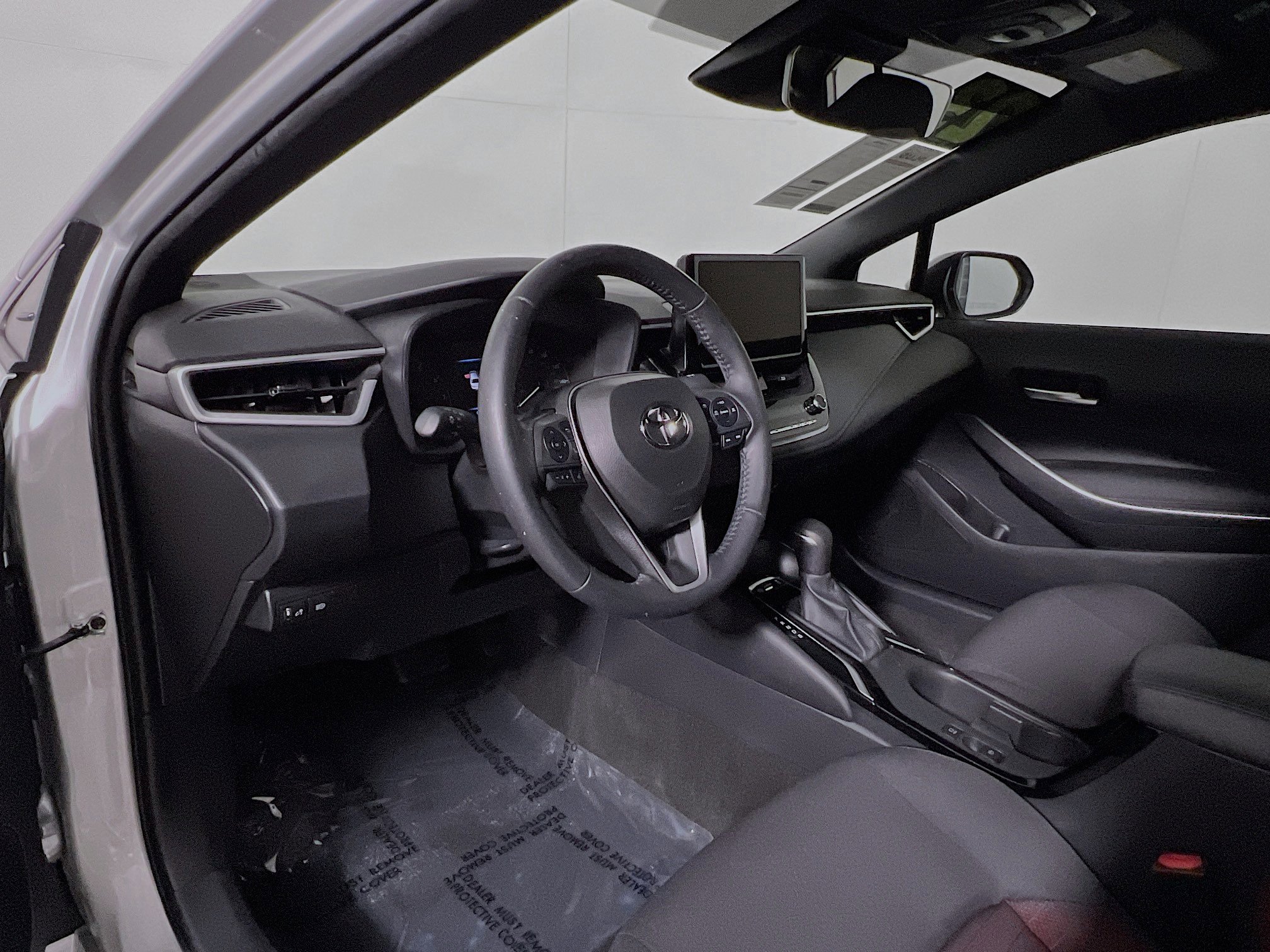 Used 2023 Toyota Corolla SE image 30