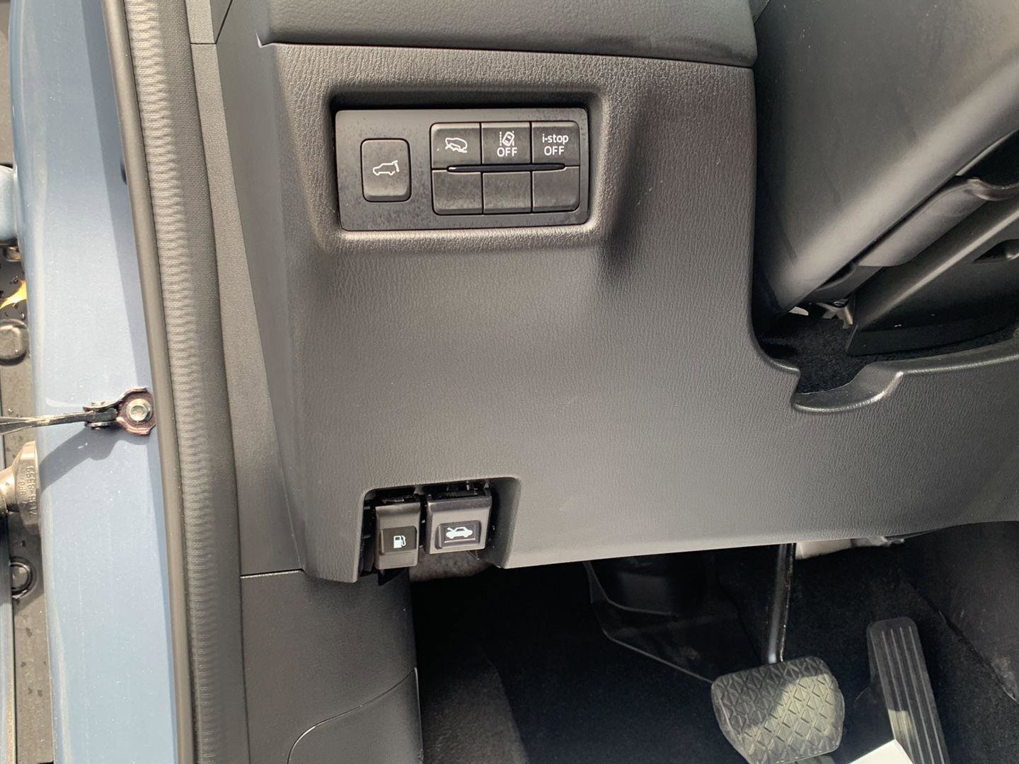 Used 2025 MAZDA CX-5 Carbon Edition image 13