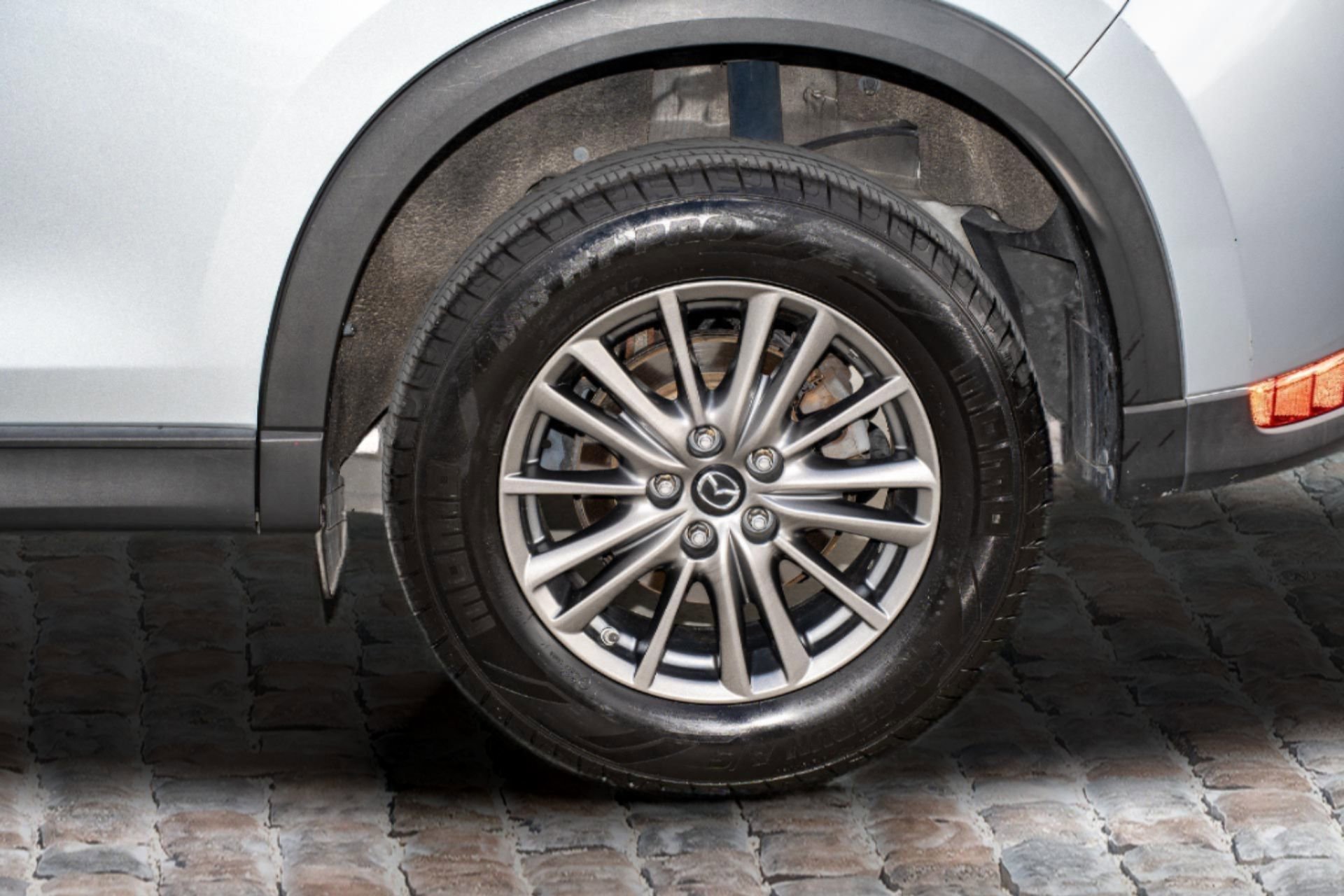 Used 2018 MAZDA CX-5 Sport image 37