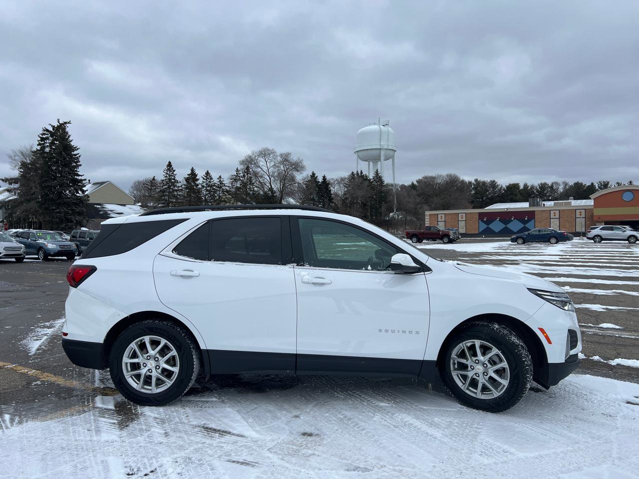 Used 2022 Chevrolet Equinox LT image 9