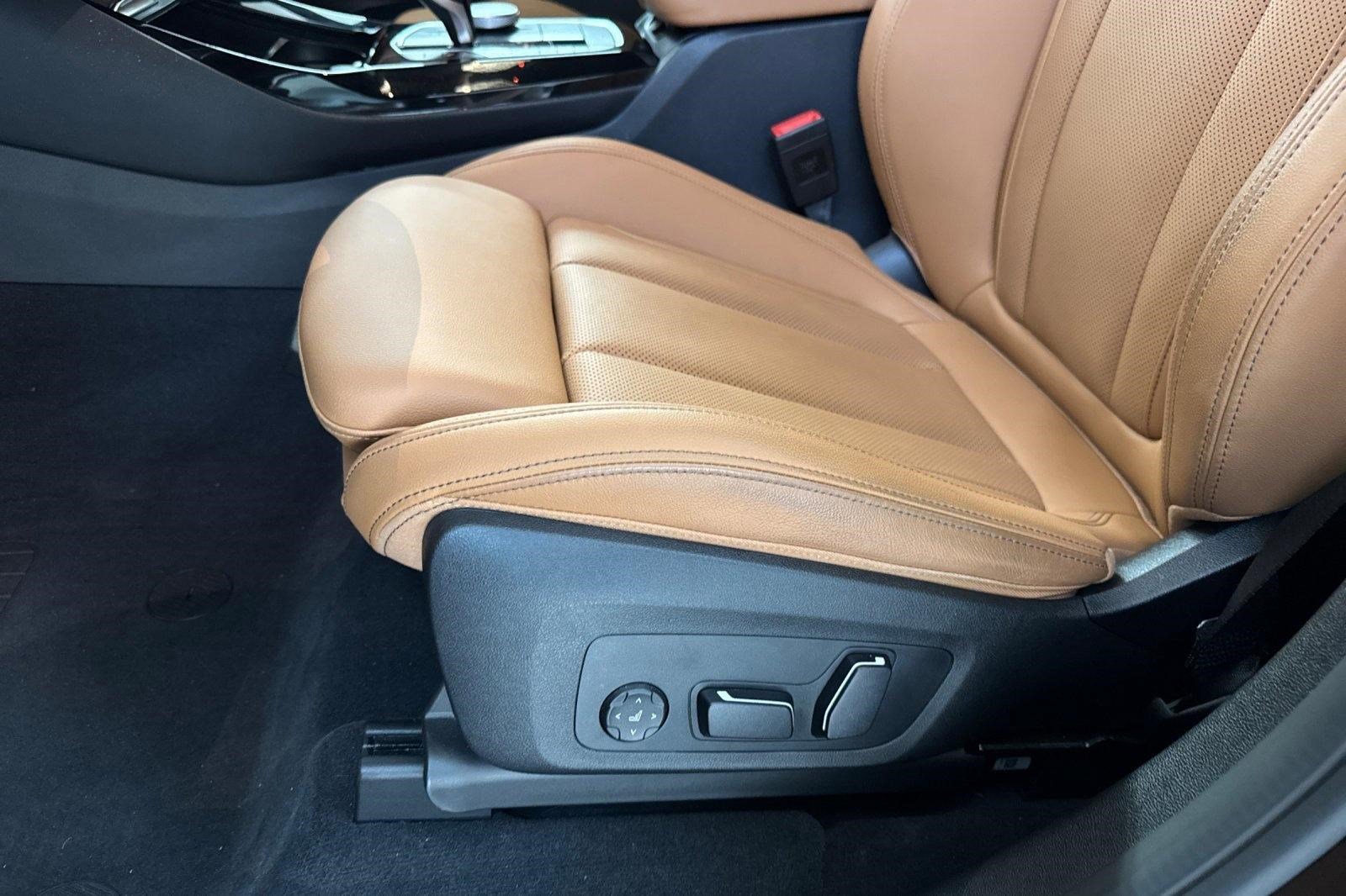 Used 2024 BMW X3 sDrive30i w/ Premium Package RWD image 15