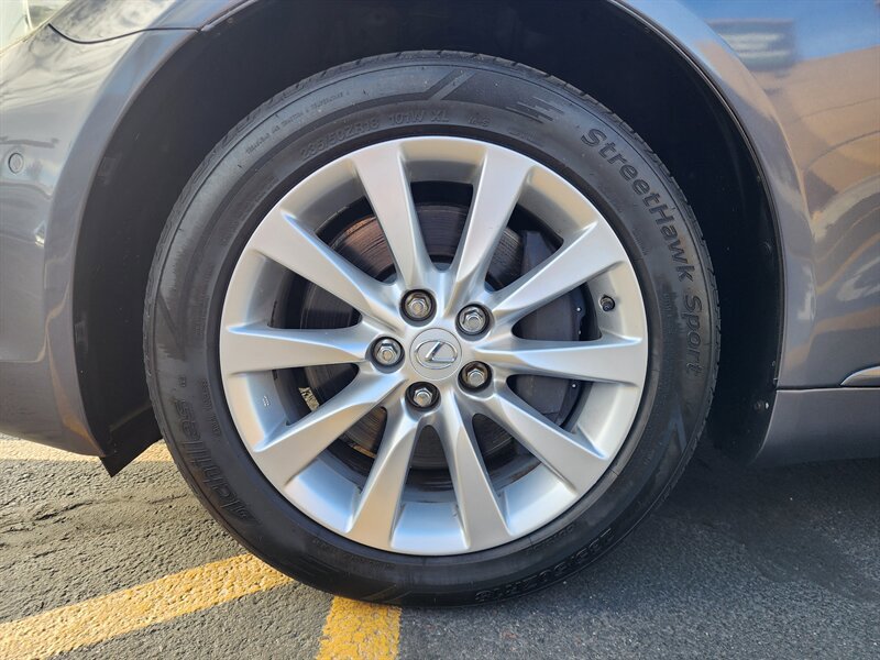 Used 2012 Lexus LS 460 AWD w/ Comfort Pkg image 14
