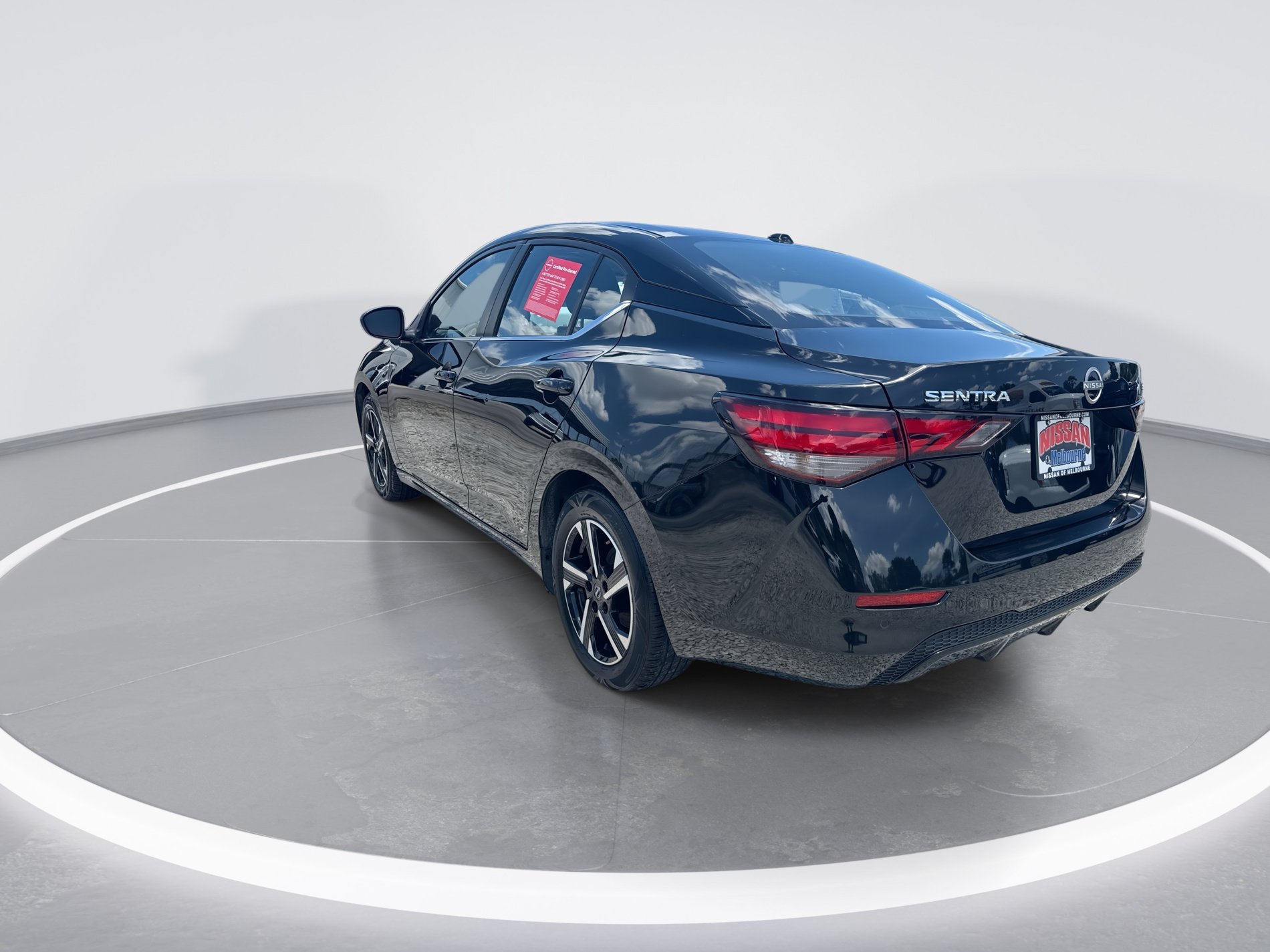 Used 2024 Nissan Sentra SV FWD image 7