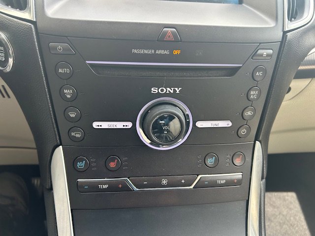 Used 2015 Ford Edge Titanium w/ Equipment Group 301A image 24