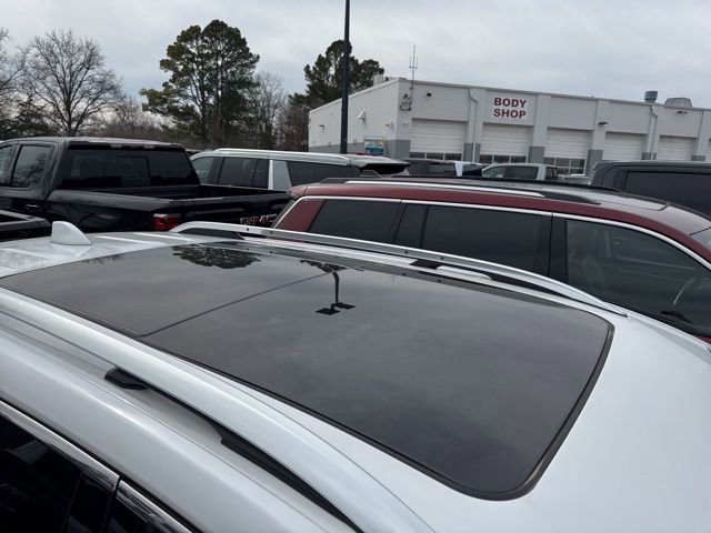 Used 2024 GMC Terrain Denali image 6