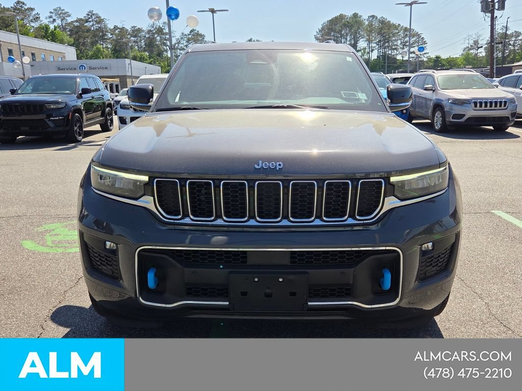 Used 2023 Jeep Grand Cherokee Overland w/ Luxury Tech Group IV AWD/4WD image 2