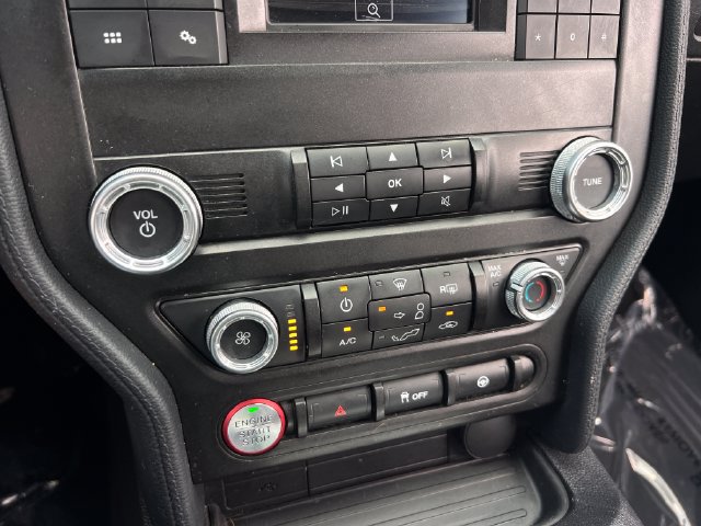 Used 2019 Ford Mustang Coupe RWD image 19
