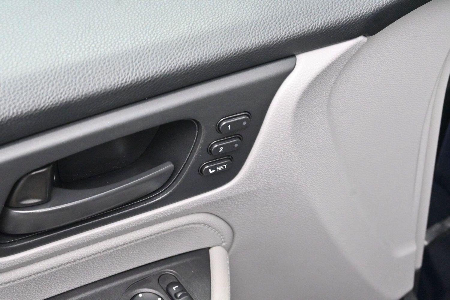 Used 2018 Honda Odyssey EX-L image 10
