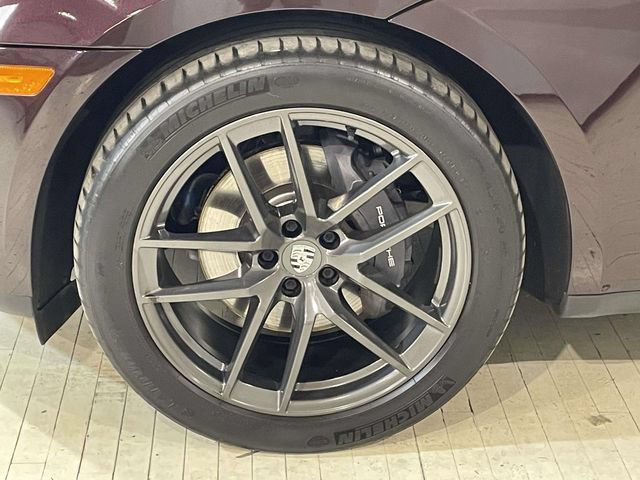 Certified 2023 Porsche Macan Turbo AWD/4WD image 13