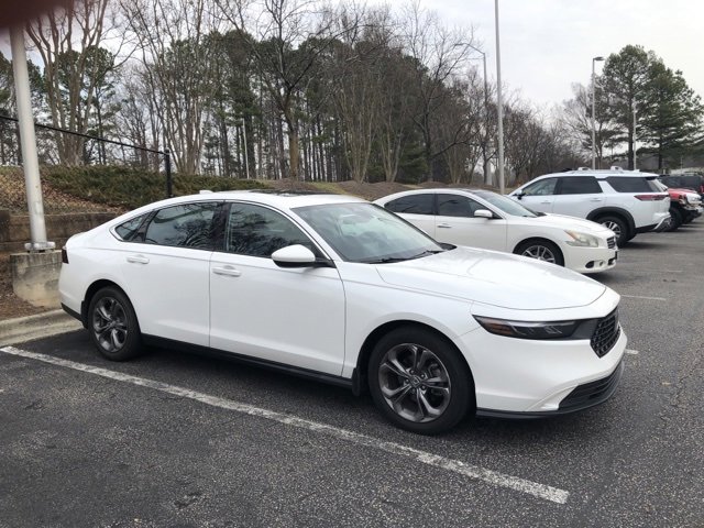 Used 2024 Honda Accord EX image 3