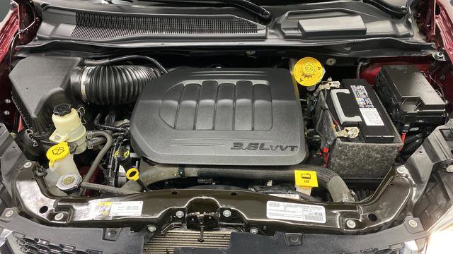 Used 2020 Dodge Grand Caravan SXT w/ Driver Convenience Group FWD image 26