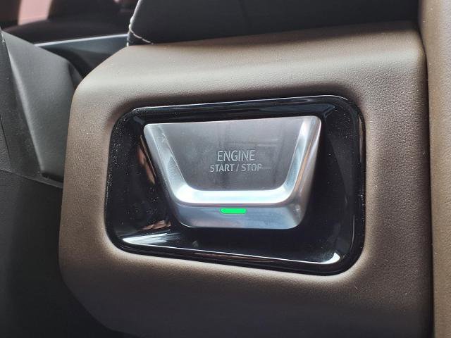 New 2026 GMC Yukon Denali Ultimate AWD/4WD image 10
