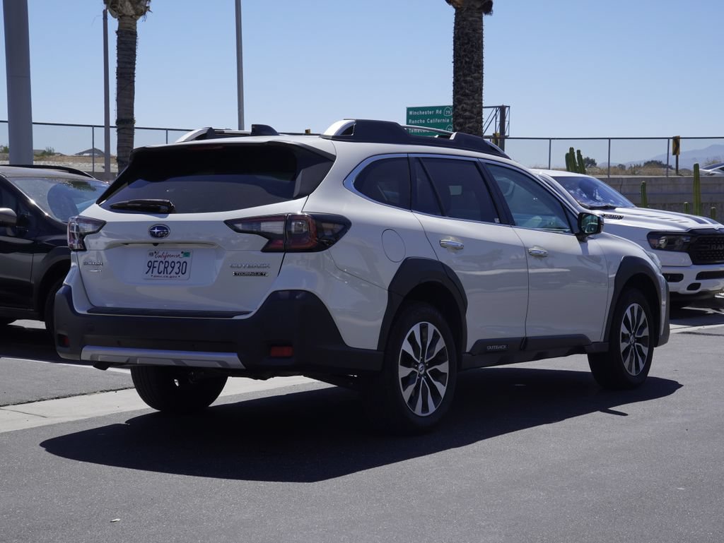 Used 2023 Subaru Outback Touring XT AWD/4WD image 4