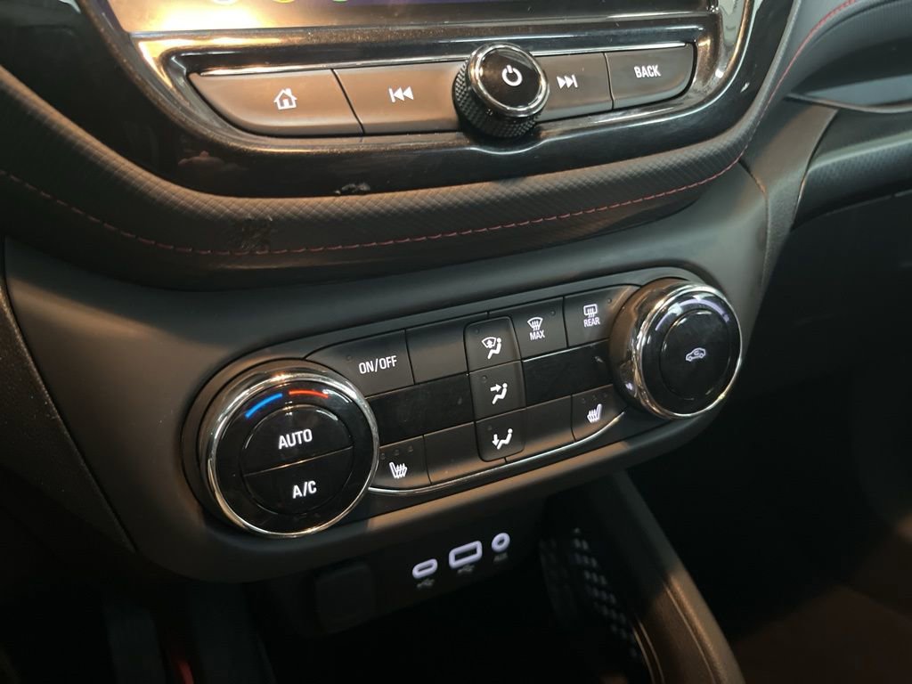 Used 2022 Chevrolet TrailBlazer RS w/ Convenience Package image 14