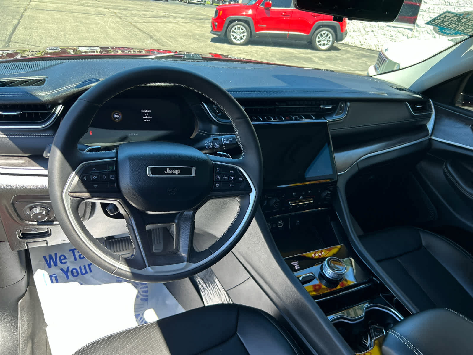 Used 2023 Jeep Grand Cherokee L Limited w/ Luxury Tech Group II AWD/4WD image 16