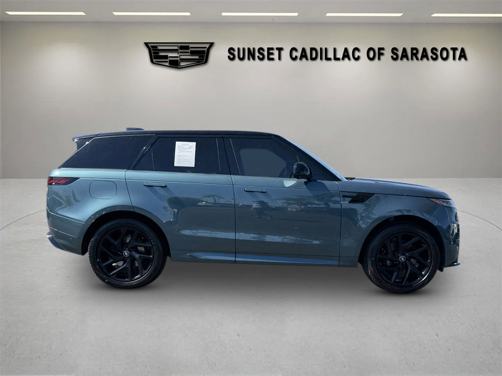 Used 2023 Land Rover Range Rover Sport SE Dynamic image 2