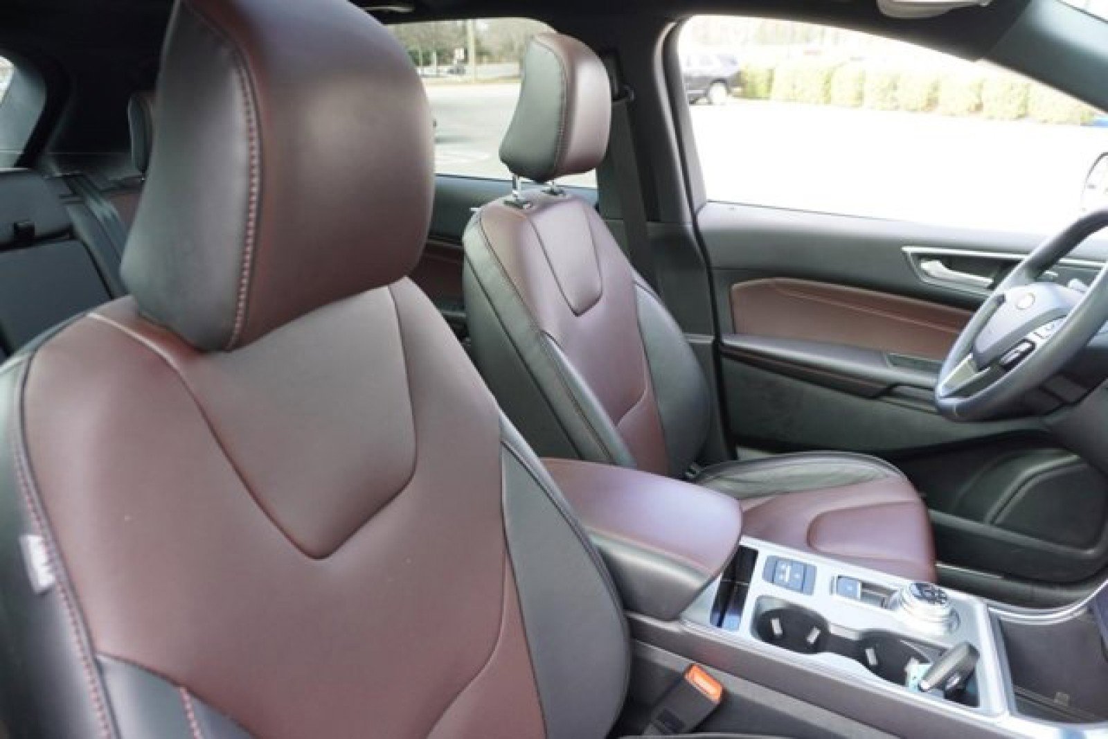 Used 2022 Ford Edge Titanium w/ Equipment Group 301A image 21