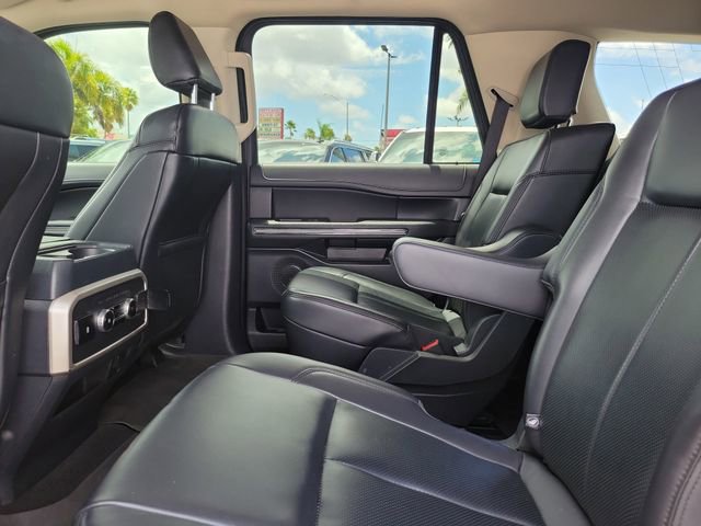 Used 2024 Ford Expedition XLT RWD image 9