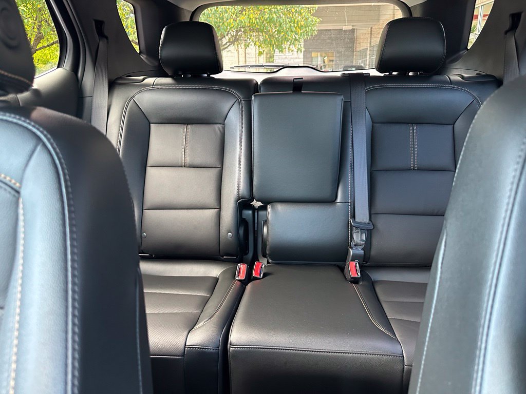 Used 2024 Chevrolet Equinox Premier w/ LPO, Floor Liner Package AWD/4WD image 18