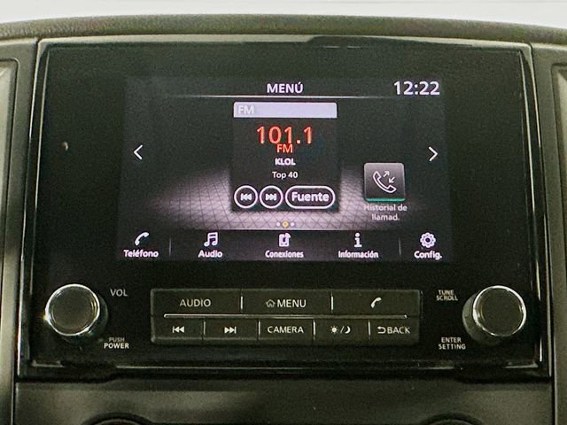 Used 2023 Nissan Titan SV image 15