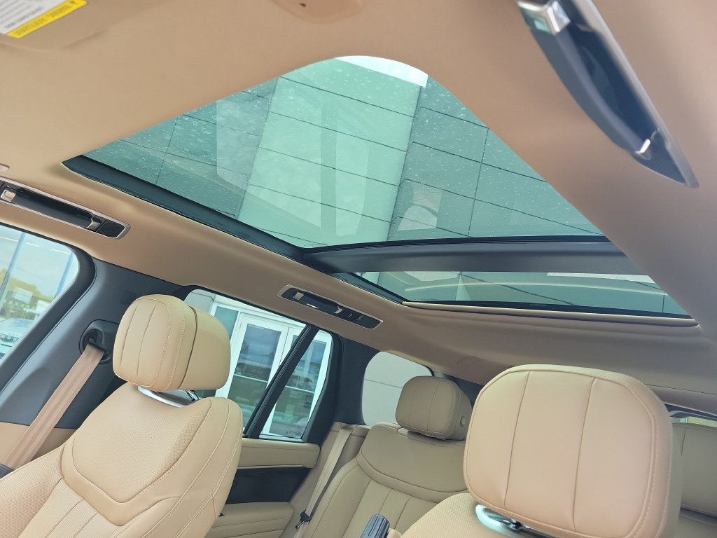 New 2027 Land Rover Range Rover SE AWD/4WD image 28
