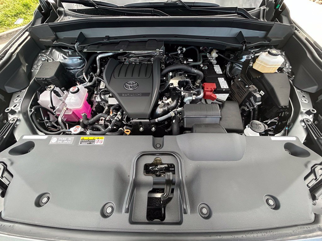 Used 2026 Toyota Grand Highlander AWD image 34