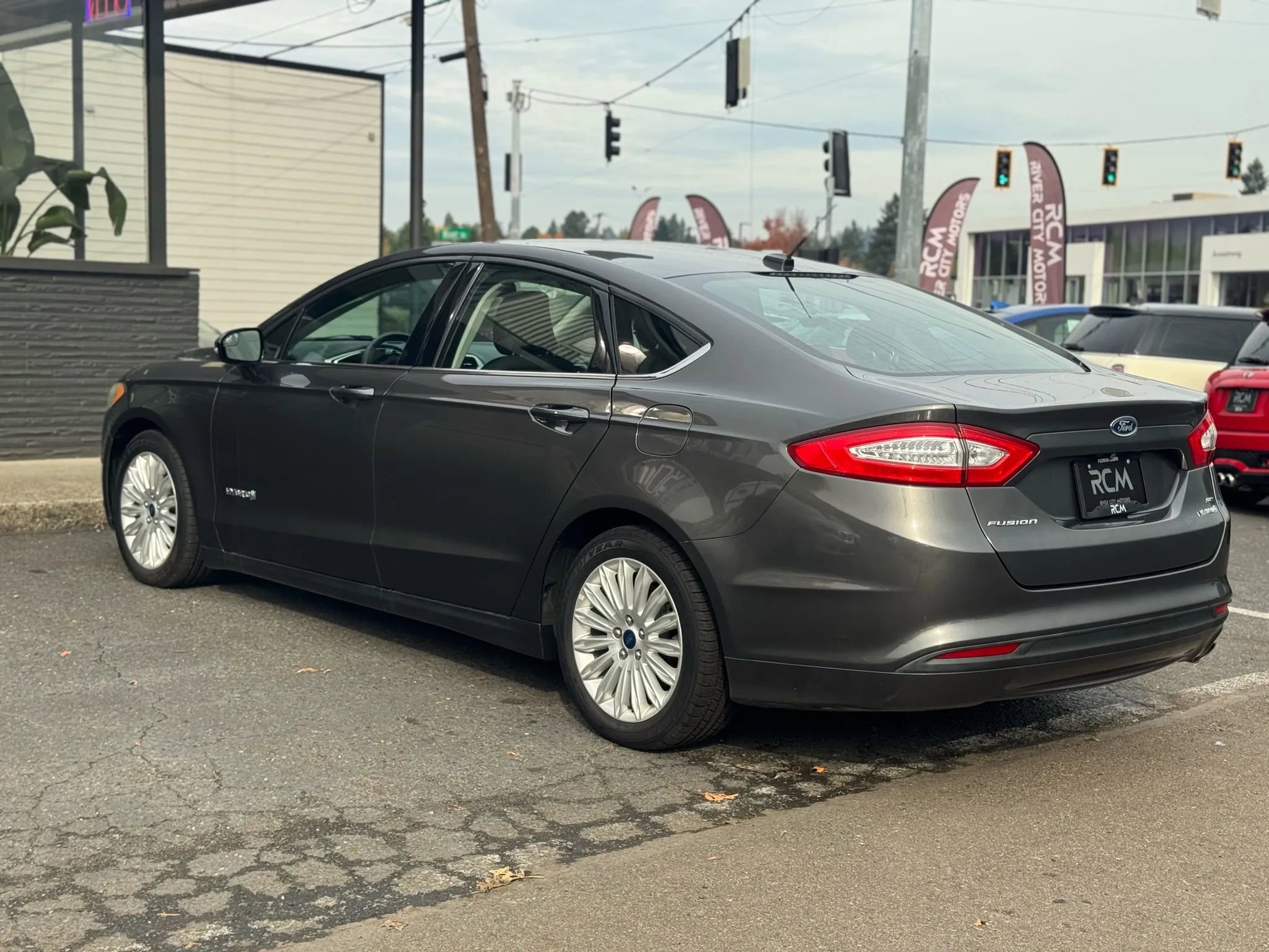 Used 2015 Ford Fusion SE image 7