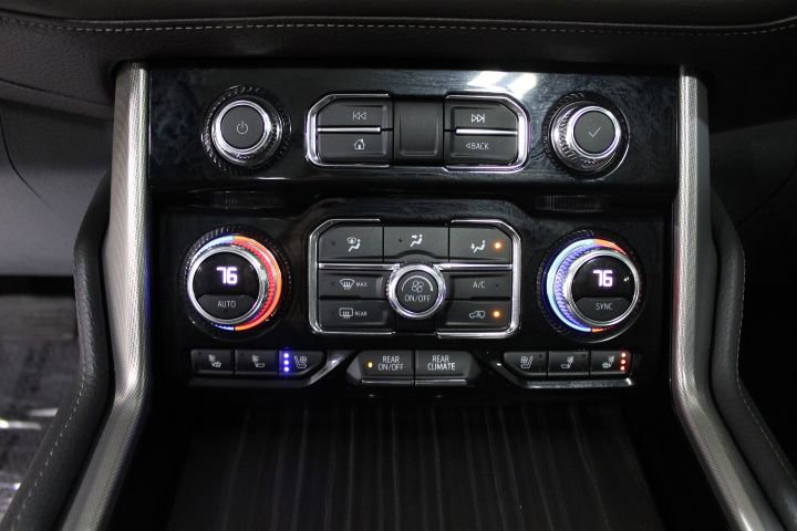 Used 2021 GMC Yukon Denali w/ LPO, Illumination Package AWD/4WD image 36