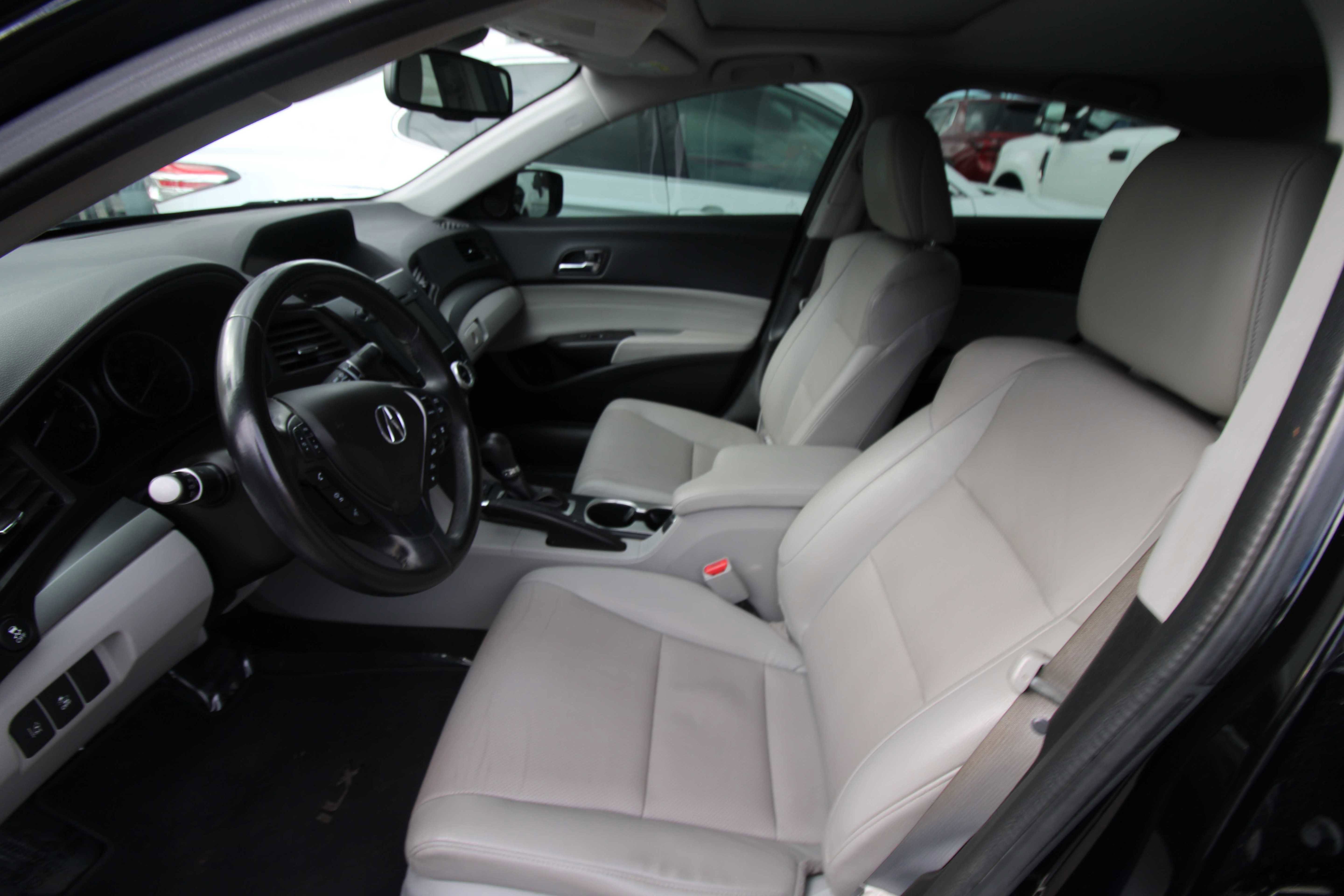 Used 2017 Acura ILX image 19