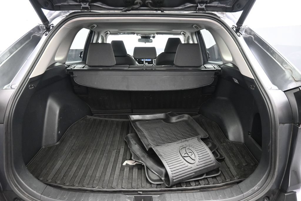 Used 2019 Toyota RAV4 XLE w/ Convenience Package AWD/4WD image 22