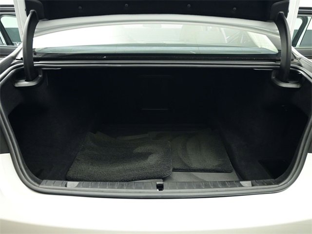 Used 2017 BMW 750i image 40