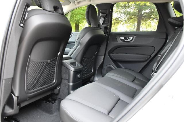 New 2026 Volvo XC60 T8 Plus w/ Climate Package PRO AWD/4WD image 16