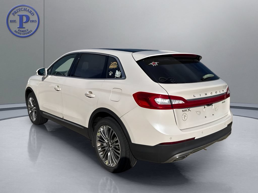 Used 2018 Lincoln MKX Reserve AWD/4WD image 5