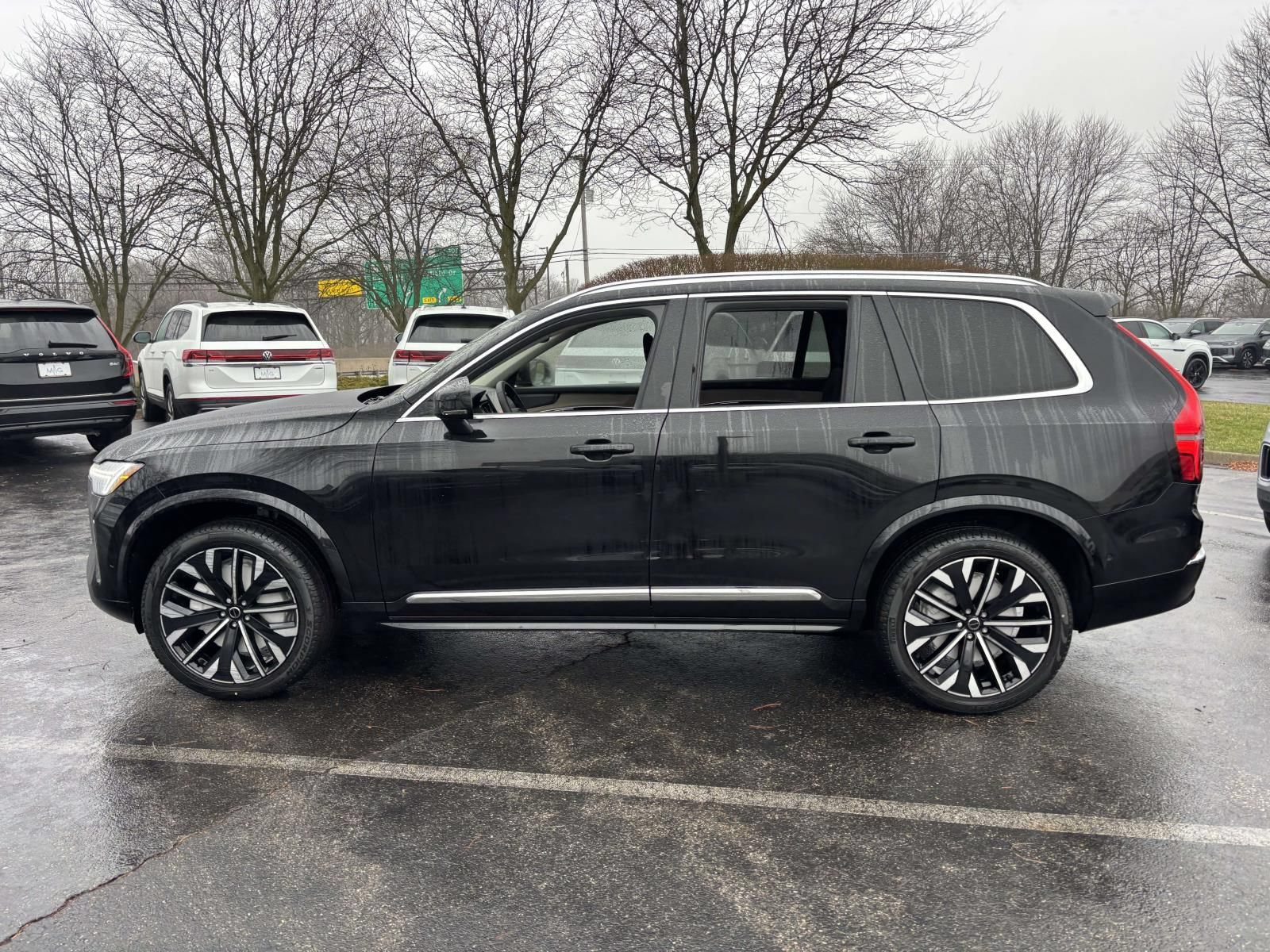 New 2026 Volvo XC90 B6 Plus w/ Protection Package Premier AWD/4WD image 4