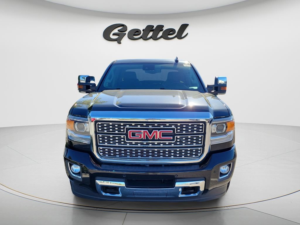 Used 2018 GMC Sierra 2500 Denali w/ Suspension Package, Off-Road image 2