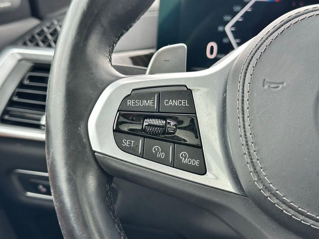 Used 2024 BMW X7 xDrive40i w/ Executive Package image 18