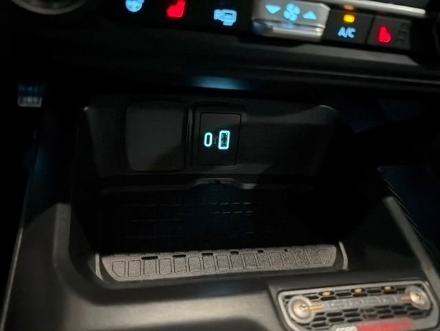 Used 2024 Ford Bronco Raptor w/ Interior Carbon Fiber Pack 6 AWD/4WD image 22
